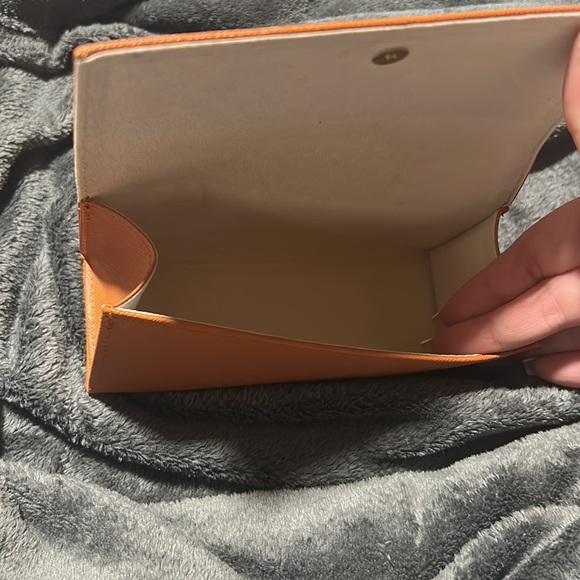 Tory Burch Sunglass Case - Picture 9 of 9